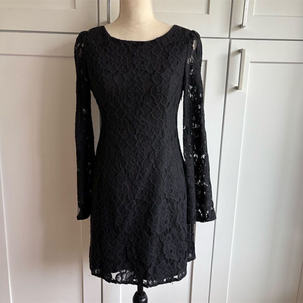 MM Couture Miss Me Black Lace Sheath Dress S Open Back Bow Detail Party Cocktail
